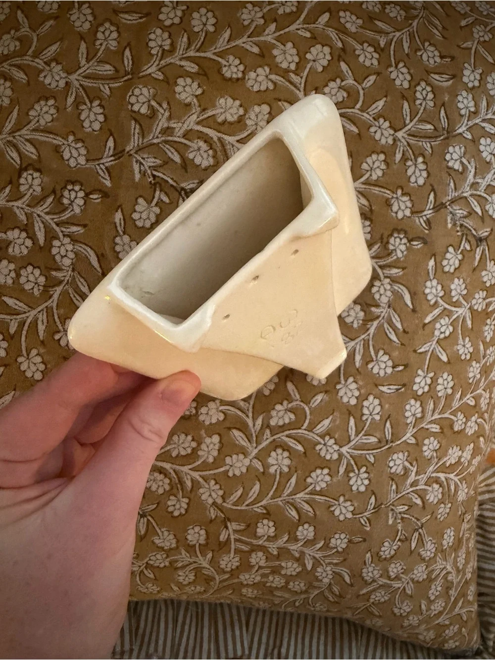 Vintage White Ceramic Scissors Rack with Red Rose design